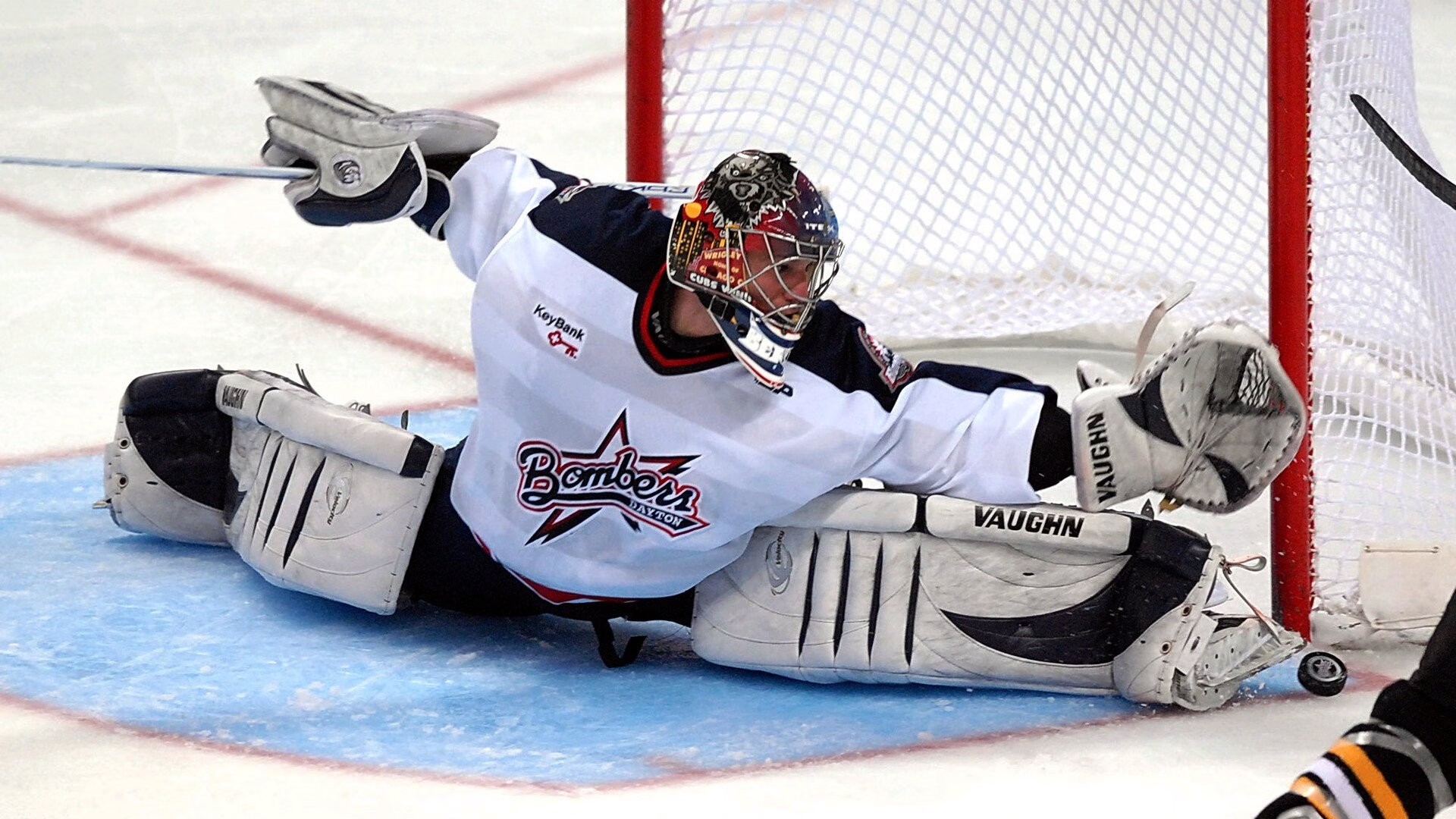 “帕布罗·马特拉的坚韧防守,助阿根廷美洲狮队锁定胜局”